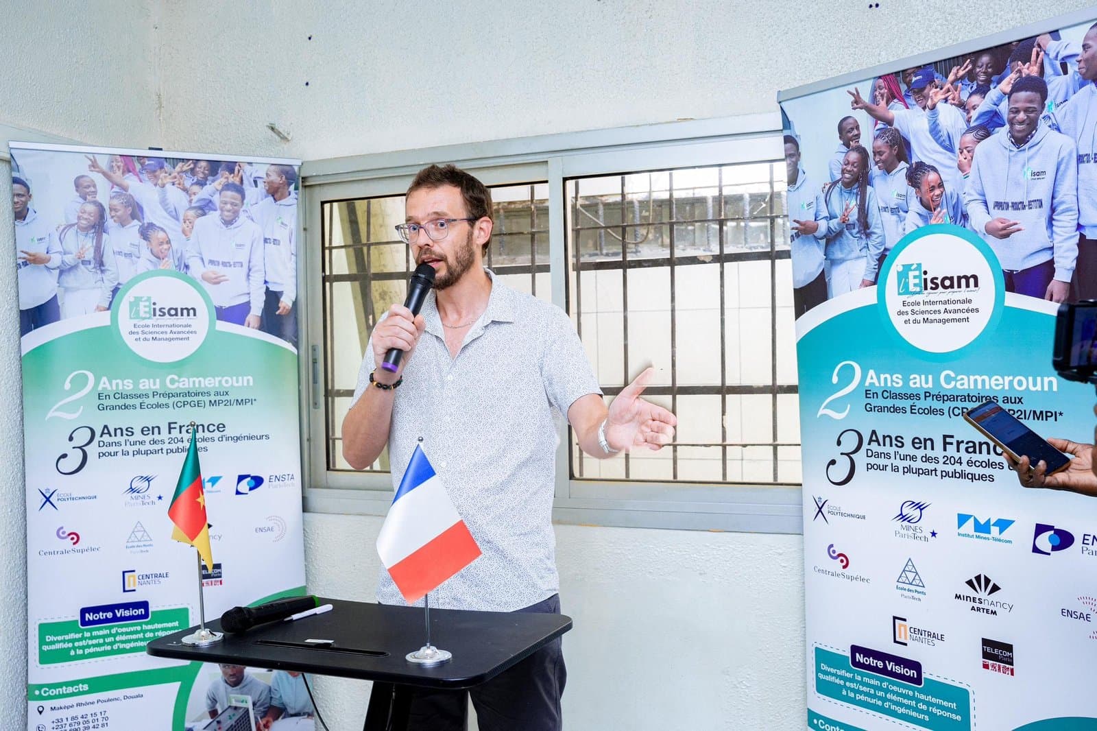 Transition énergétique : L’Eisam dote son campus de Douala d’une centrale photovoltaïque