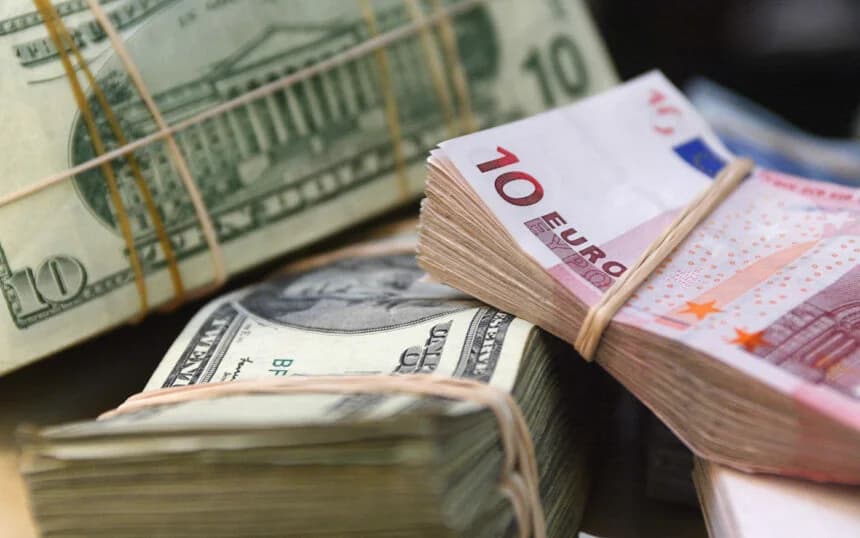 Devises : Le marché du change informel prospère